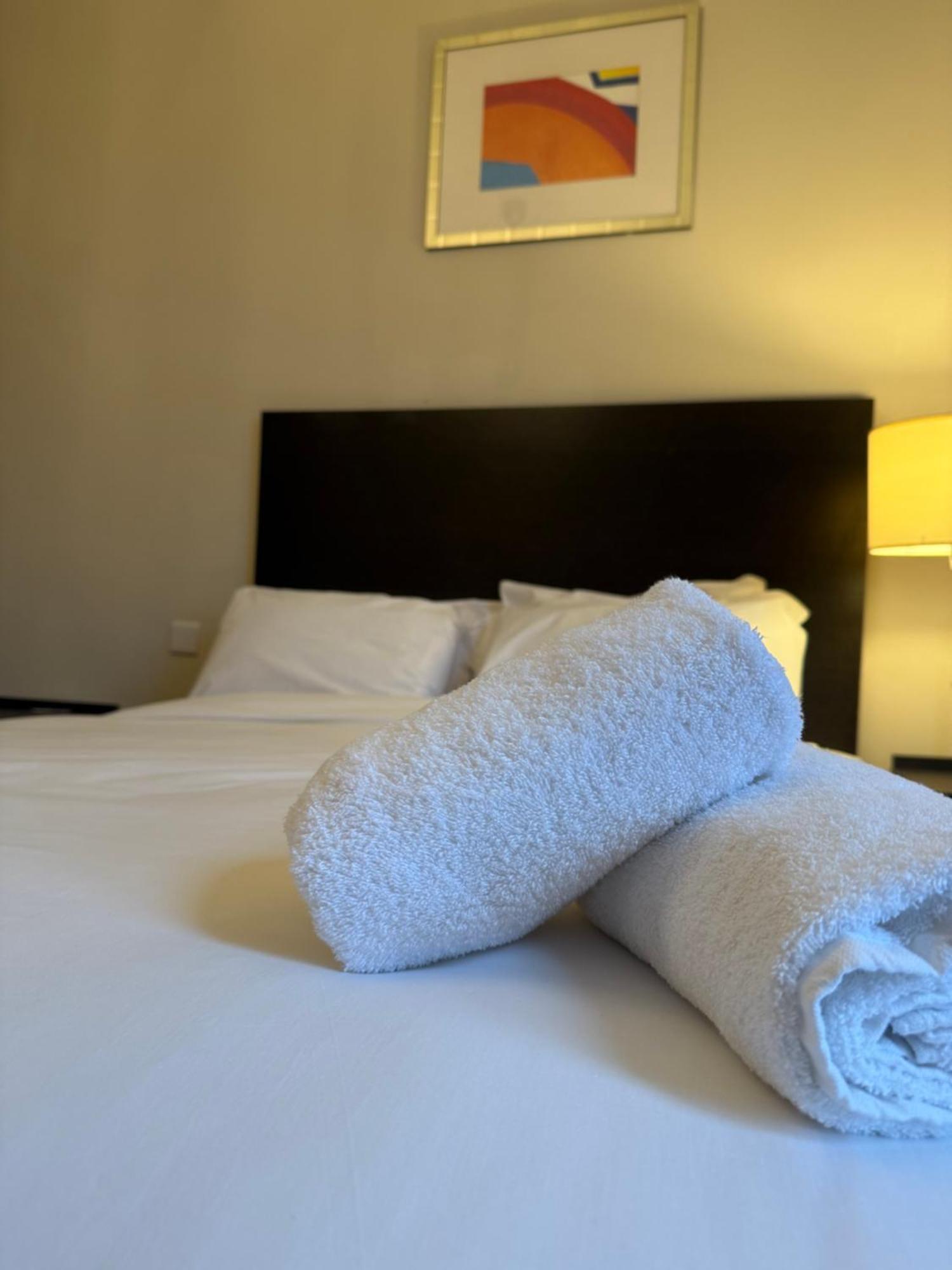 Green Ariana Hotel - Near Wembley And Central Лондон Екстер'єр фото